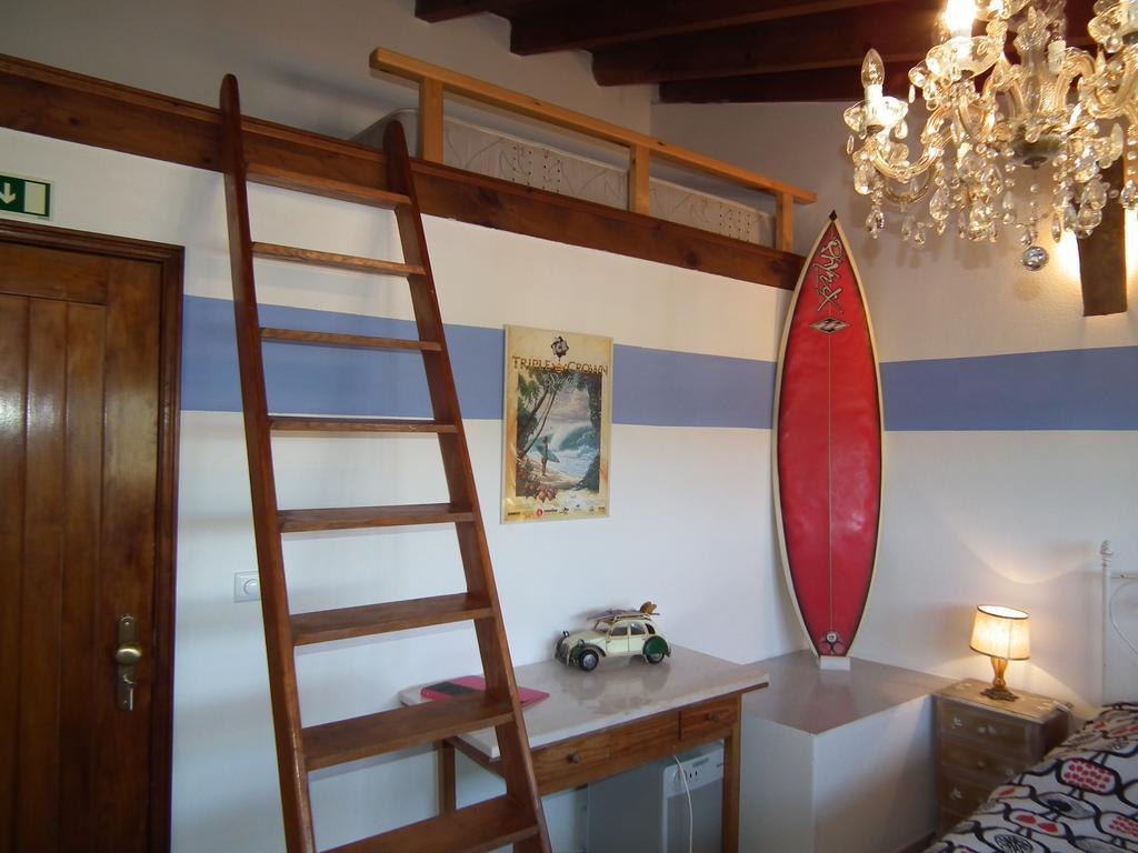 Da Silva Surfcamp Vandrehjem Areia Branca Eksteriør billede