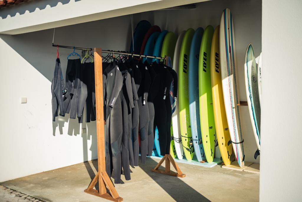 Da Silva Surfcamp Vandrehjem Areia Branca Eksteriør billede